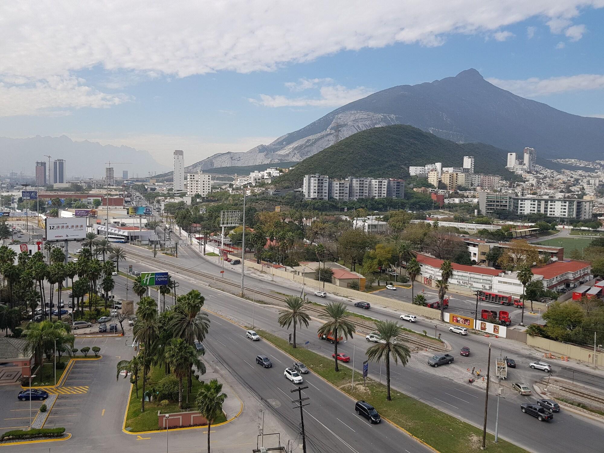 Courtyard Monterrey San Jeronimo Hotell Eksteriør bilde